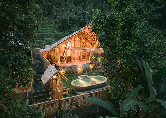 Sunrise Hill Bamboo House-private Jungle Villa Sidemen (Bali)