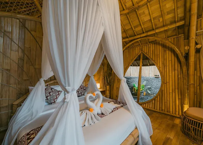 Villa Sunrise Hill Bamboo House-private Jungle Sidemen (Bali)