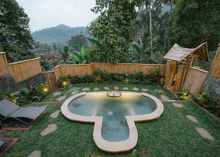 Sunrise Hill Bamboo House-private Jungle Villa