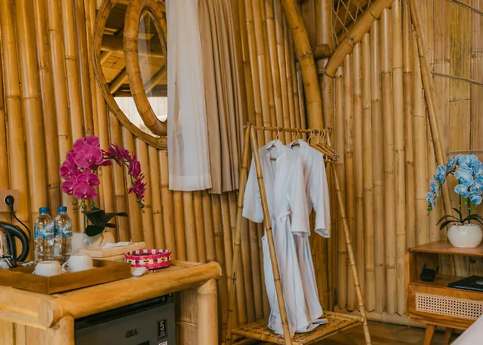 Villa Sunrise Hill Bamboo House-private Jungle *