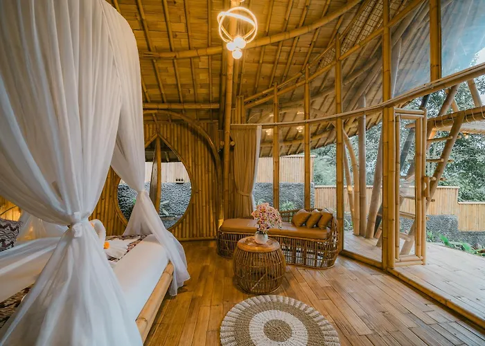 Villa Sunrise Hill Bamboo House-private Jungle Sidemen (Bali)
