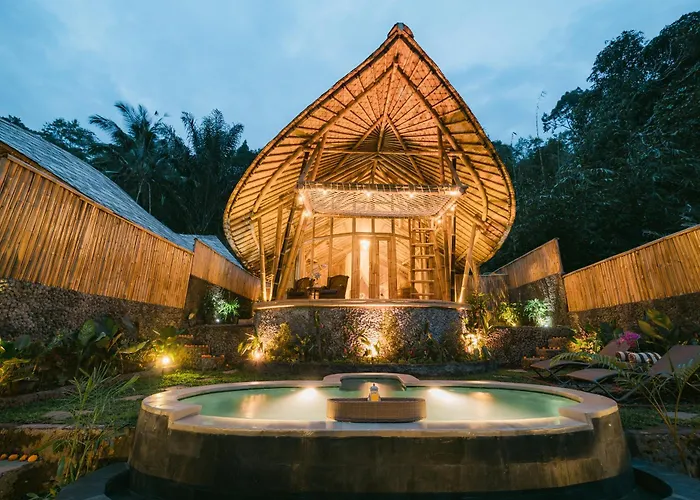 Sunrise Hill Bamboo House-private Jungle Villa Sidemen (Bali)