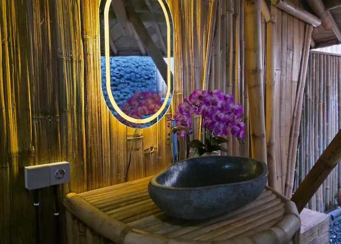 Villa Sunrise Hill Bamboo House-private Jungle Sidemen (Bali)