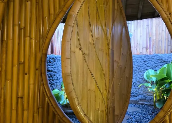 Sunrise Hill Bamboo House-private Jungle Villa