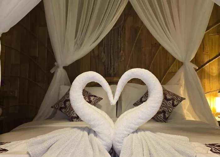 Sunrise Hill Bamboo House-private Jungle * Sidemen (Bali)